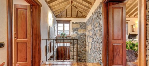 4 bedrooms House in Vilaflor, Spain No. 29766 27