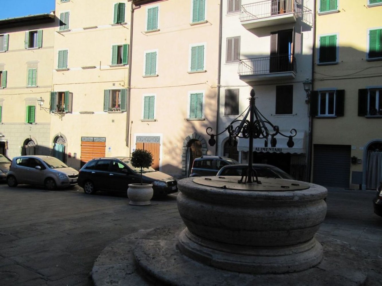 Casa de 10 divisões em Foiano della Chiana, Italy N.º 228336