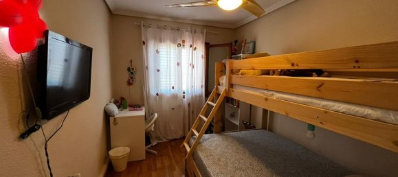 Bungalow de 3 dormitorios en Alicante, Spain No. 4528 12