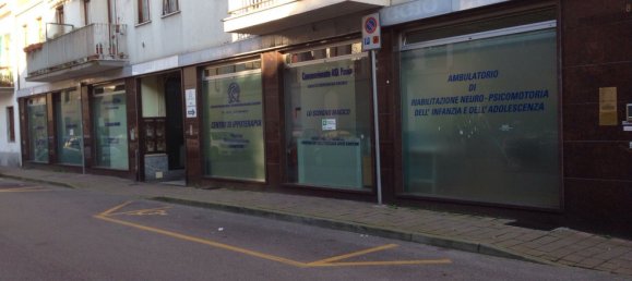 70m² Office in Vigevano, Italy No. 375742 2