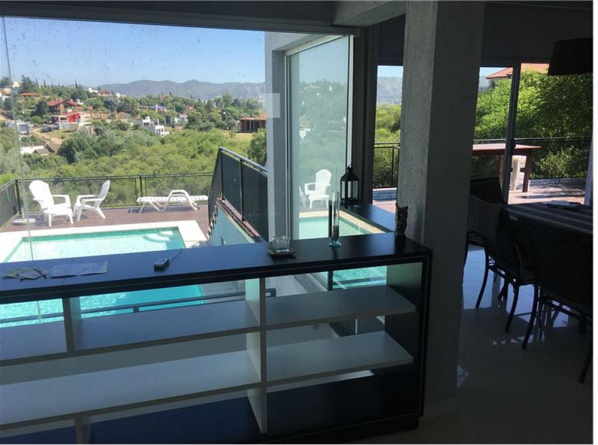 Casa T2 em Cordoba, Argentina N.º 2212