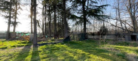 1390m² Land in Momo, Italy No. 153345 4