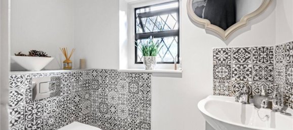 5 bedrooms House in Hadley Wood, United Kingdom No. 6571 30