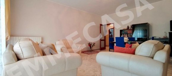 4 rooms Apartment in Valenzano, Italy No. 173181 2