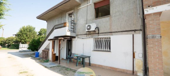 6 bedrooms House in Lagosanto, Italy No. 306179 30