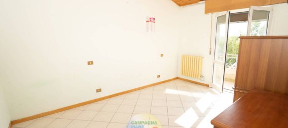 6 bedrooms House in Lagosanto, Italy No. 306179 27