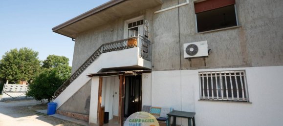 6 bedrooms House in Lagosanto, Italy No. 306179 31