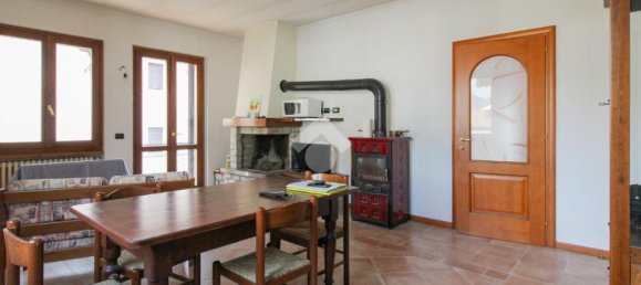 4 bedrooms Villa in Vestone, Italy No. 378827 11