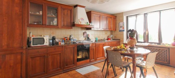 4 bedrooms Villa in Vestone, Italy No. 378827 5