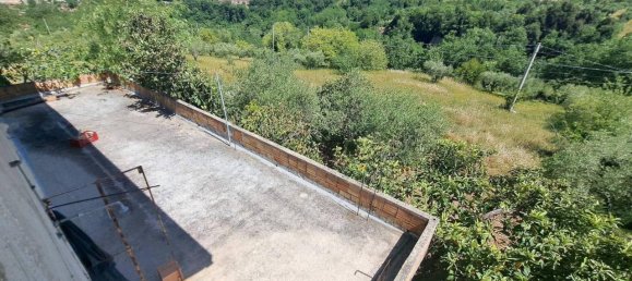 9 rooms House in Crecchio, Italy No. 28831 15