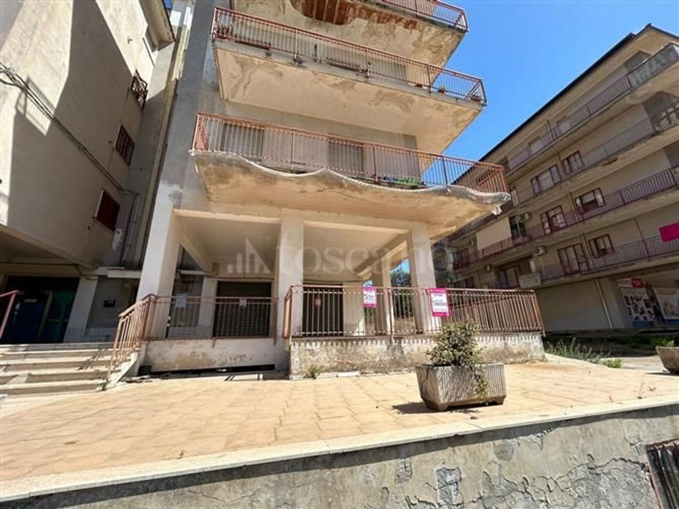 Oficina en Sortino, Italy 177 m² No. 295394