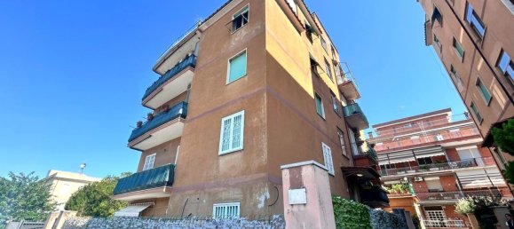 2 rooms Apartment in Rome, Italy No. 286766 2