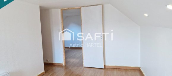 2 bedrooms House in Saint-Quentin, France No. 233828 9