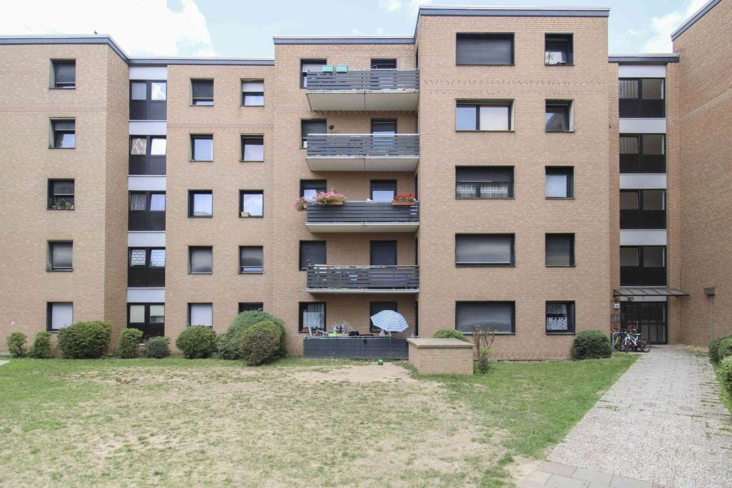 Apartamento T2 em Rhein-Erft, Germany N.º 274954