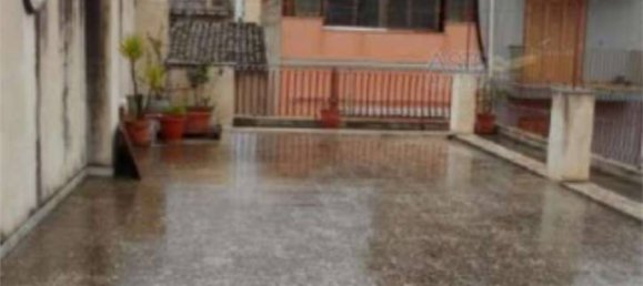 3 bedrooms Apartment in Vittoria, Italy No. 280873 8