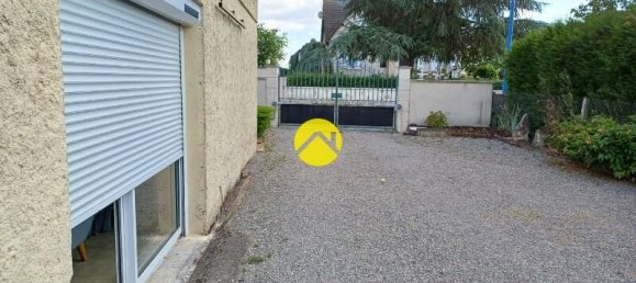 Casa de 4 dormitorios en Charost, France No. 317612 12