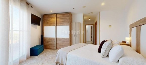 4 bedrooms Townhouse in Onda, Spain No. 134364 18