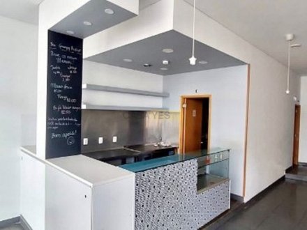 66m² Commercial property in Aveiro, Portugal No. 81174