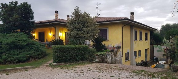 Villa de 5 divisões em Lanuvio, Italy N.º 210135 9