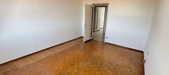 4 Schlafzimmer Wohnung in Gallarate, Italy, Nr. 363466 16