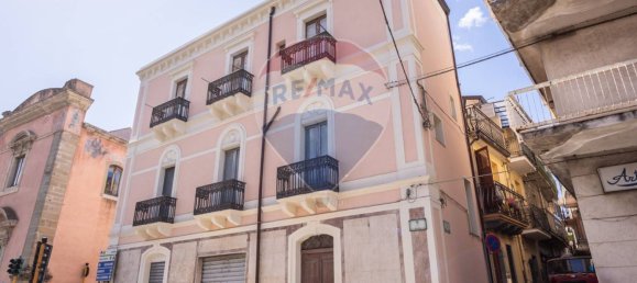 10غرفة عقار تجاري في Francavilla di Sicilia, Italy رقم 265367 2