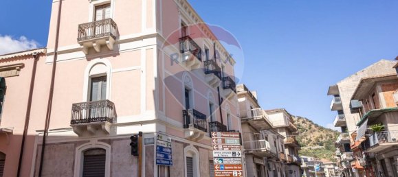 10غرفة عقار تجاري في Francavilla di Sicilia, Italy رقم 265367 4