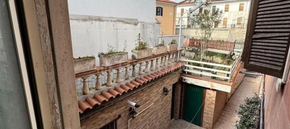 Dúplex de 10 habitaciónes en Avezzano, Italy No. 28243 21