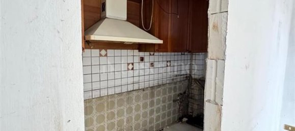 Dúplex de 10 habitaciónes en Avezzano, Italy No. 28243 12