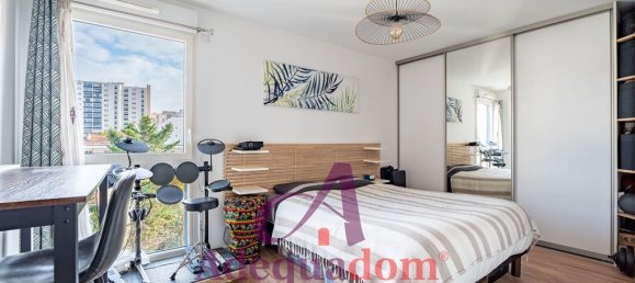 2 chambres Appartement à Bois-Colombes, France No. 162682 3