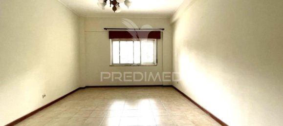 3 bedrooms Apartment in Loures, Portugal No. 95044 3