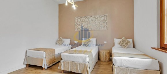 8 bedrooms Villa in Milan, Italy No. 364249 13