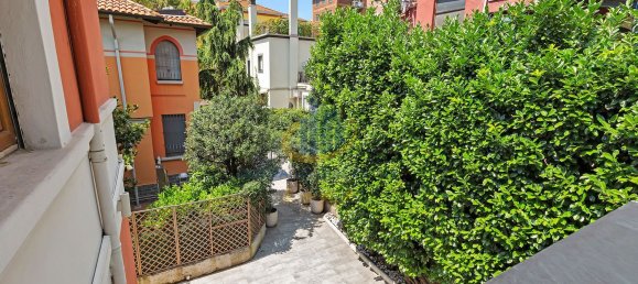 8 bedrooms Villa in Milan, Italy No. 364249 18