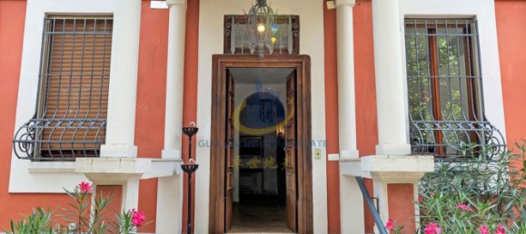 8 bedrooms Villa in Milan, Italy No. 364249 4