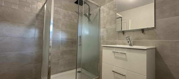 3 bedrooms House in Sarthe, France No. 357920 2