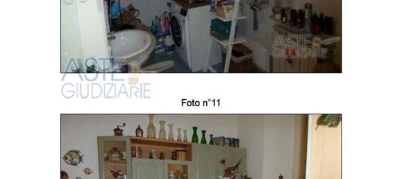 7 rooms Apartment in Genoa, Italy No. 187023 13