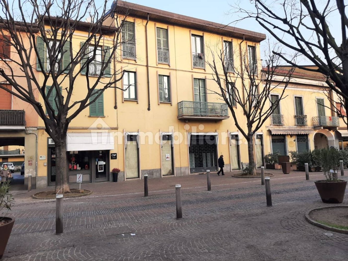 1 room Commercial property in Gorgonzola, Italy No. 264744