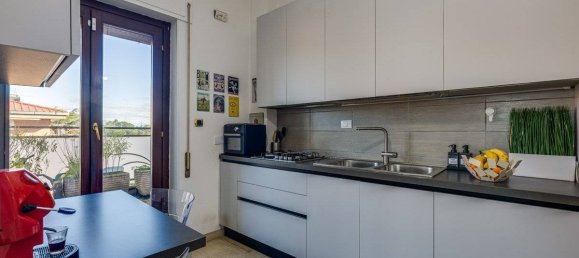 3 bedrooms Penthouse in Rome, Italy No. 209026 20