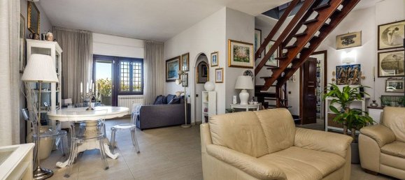 3 bedrooms Penthouse in Rome, Italy No. 209026 11