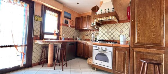 Apartamento de 4 dormitorios en Aprilia, Italy No. 347510 10