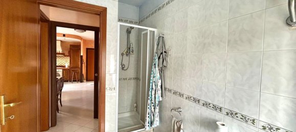 Apartamento de 4 dormitorios en Aprilia, Italy No. 347510 3