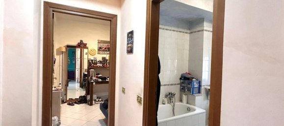 Apartamento de 4 dormitorios en Aprilia, Italy No. 347510 36