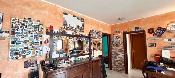 Apartamento de 4 dormitorios en Aprilia, Italy No. 347510 22