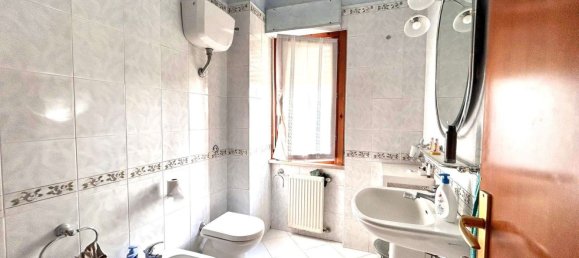 Apartamento de 4 dormitorios en Aprilia, Italy No. 347510 28