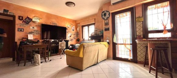 Apartamento de 4 dormitorios en Aprilia, Italy No. 347510 12