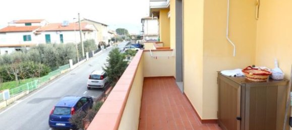 3 rooms Apartment in Bucine, Italy No. 237500 8