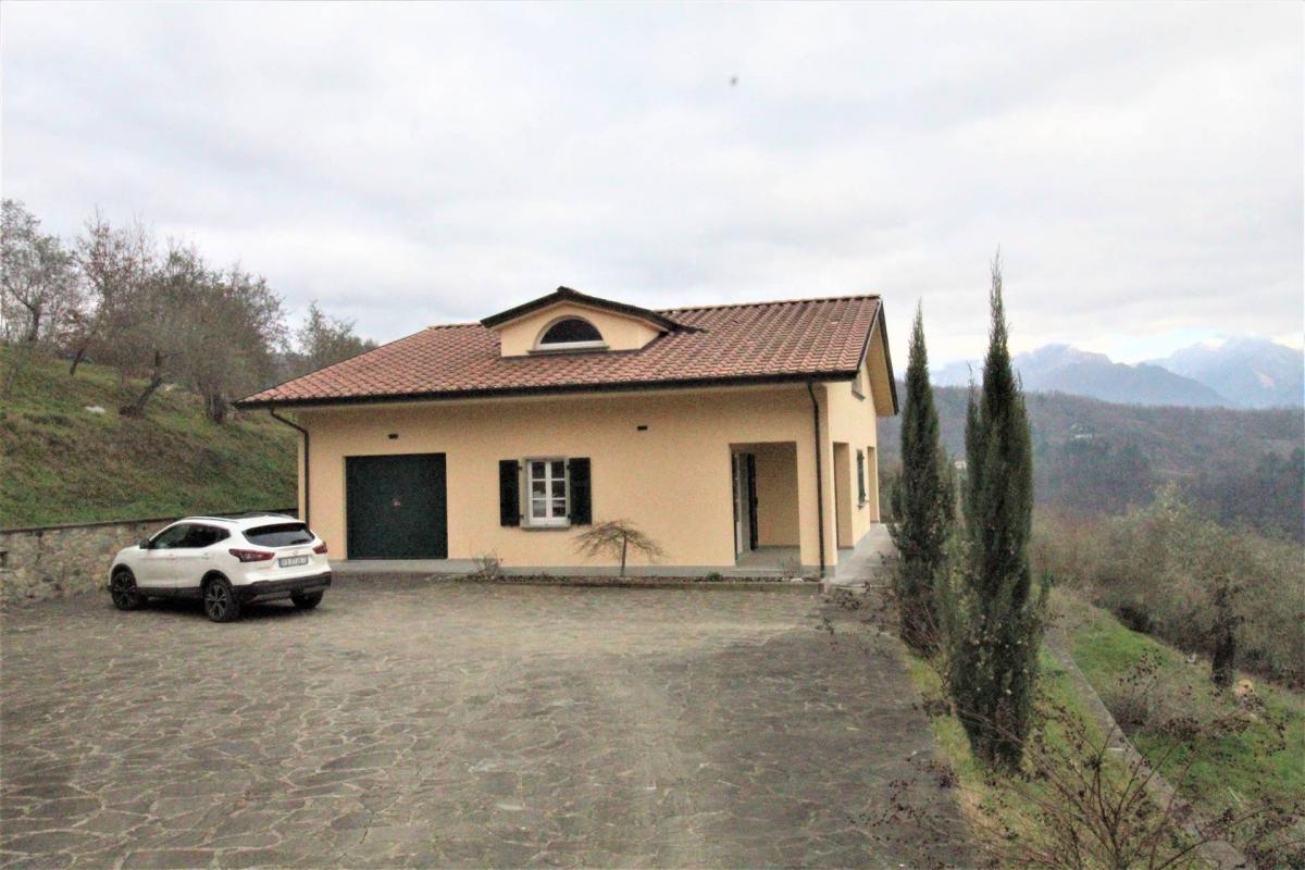 2 Schlafzimmer Villa in Fivizzano, Italy, Nr. 1079