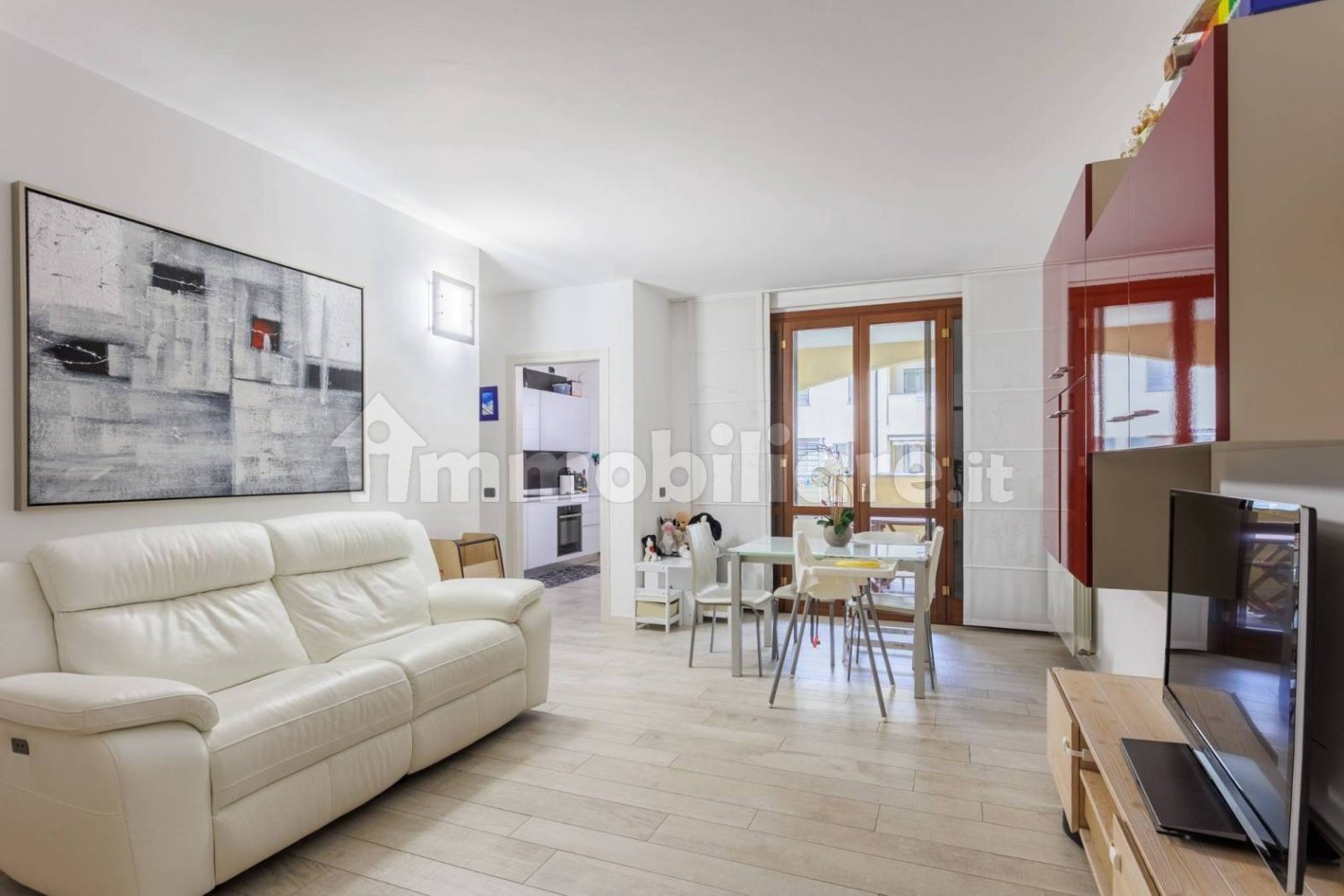 Apartamento de 2 dormitorios en Cesate, Italy No. 93894