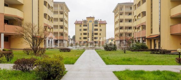 Apartamento de 2 dormitorios en Cesate, Italy No. 93894 33