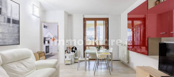 Apartamento de 2 dormitorios en Cesate, Italy No. 93894 2