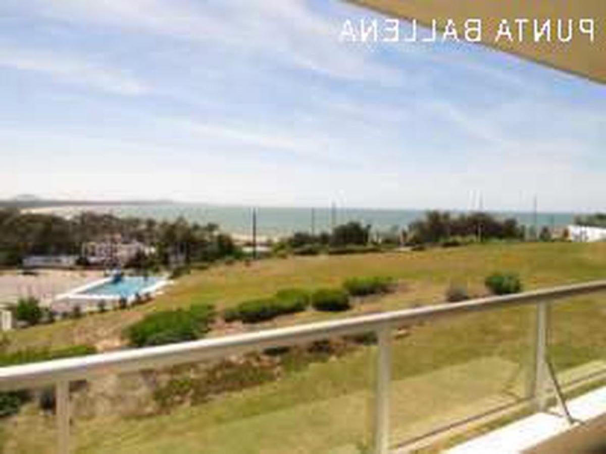 2 bedrooms Apartment in Maldonado, Uruguay No. 898